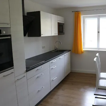 Zur Alten Schmiede Apartment *
