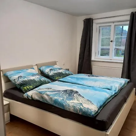 Zur Alten Schmiede Apartment *
